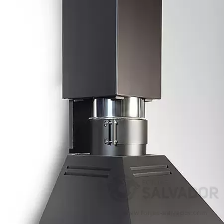 El detalle final perfecto: el tapatubo aporta estilo y funcionalidad a tu chimenea.