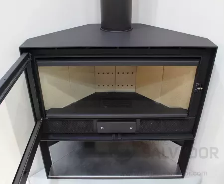 Potencia y elegancia en un solo diseño. Con ventiladores integrados, la Rocal Habit 100R garantiza un calor uniforme en toda la estancia.
