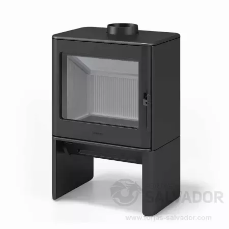 Hergom E-40: eficiencia y diseño en una estufa de leña de alto rendimiento.