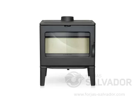 Estufa de leña Lacunza Bidart de fundición con interior en vermiculita