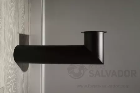 Tubo decorativo negro 