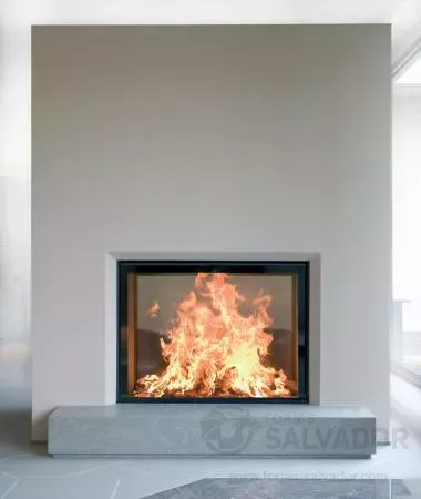 Hogar LUNA DIAMOND 1000 DV – doble cara vertical que muestra el fuego desde dos ángulos
