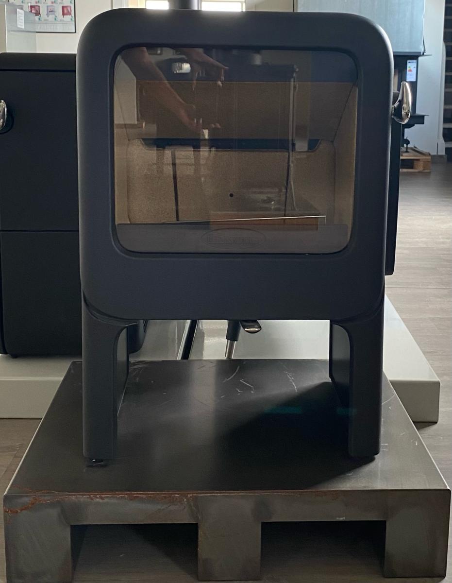 Estufa Dovre Rock 350TB oferta por renovación de exposición